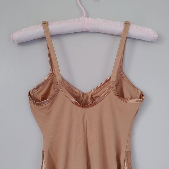 Maison Lejaby Nuage Bodysuit Size 36B Shaping Nude Tan - Picture 12 of 16